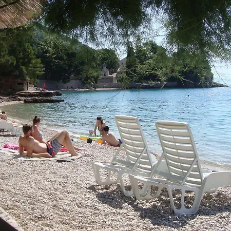 Tatil Evi Beautiful White Stone Seafront House In Bol, With Panoramic Views. Bol